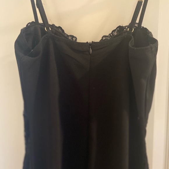 🆕WT! Nordstrom’s Haute Mode Lil Black Dress - full Cup support - Picture 5 of 10
